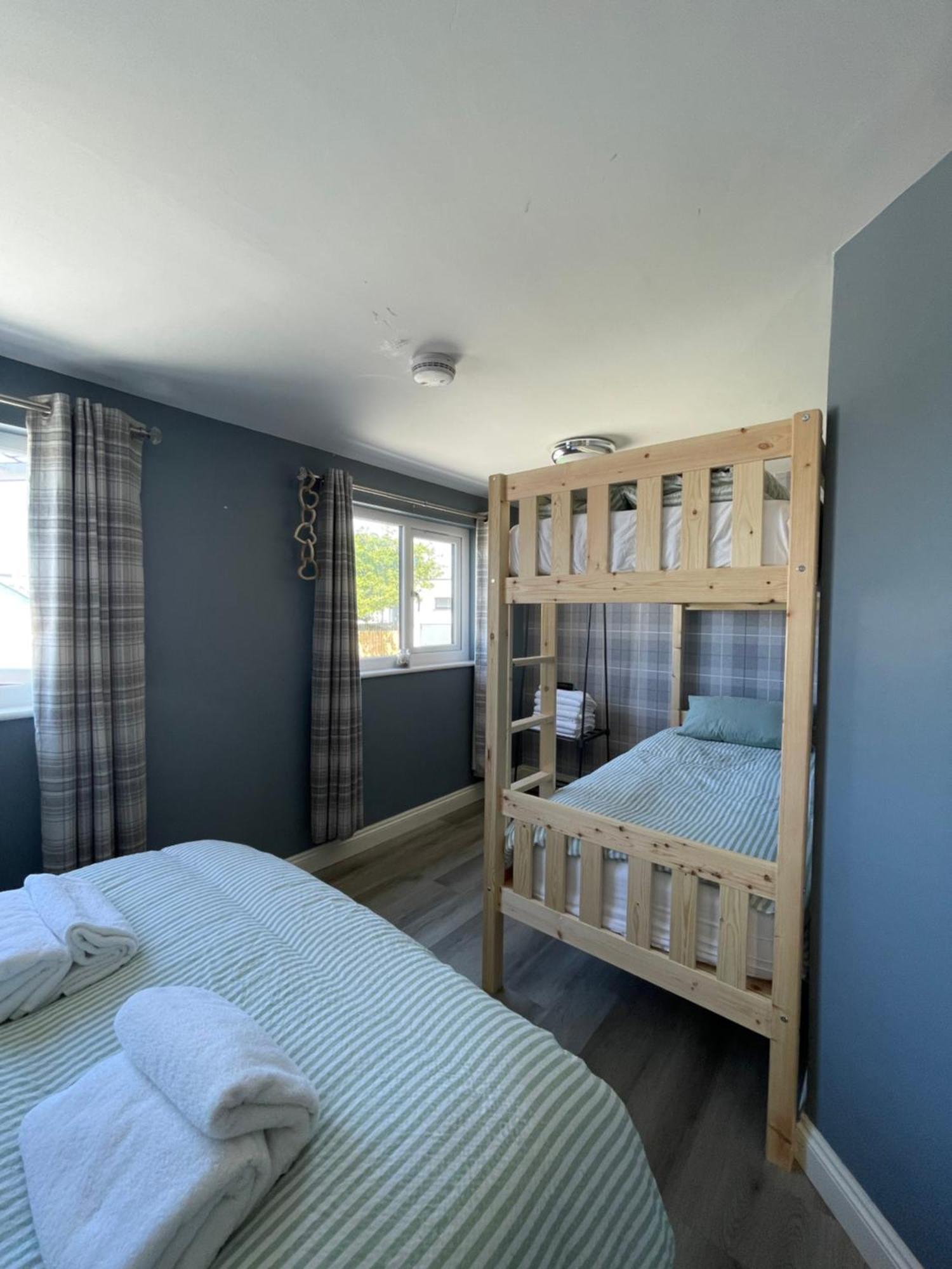 Shore Lodge New Quay Buitenkant foto