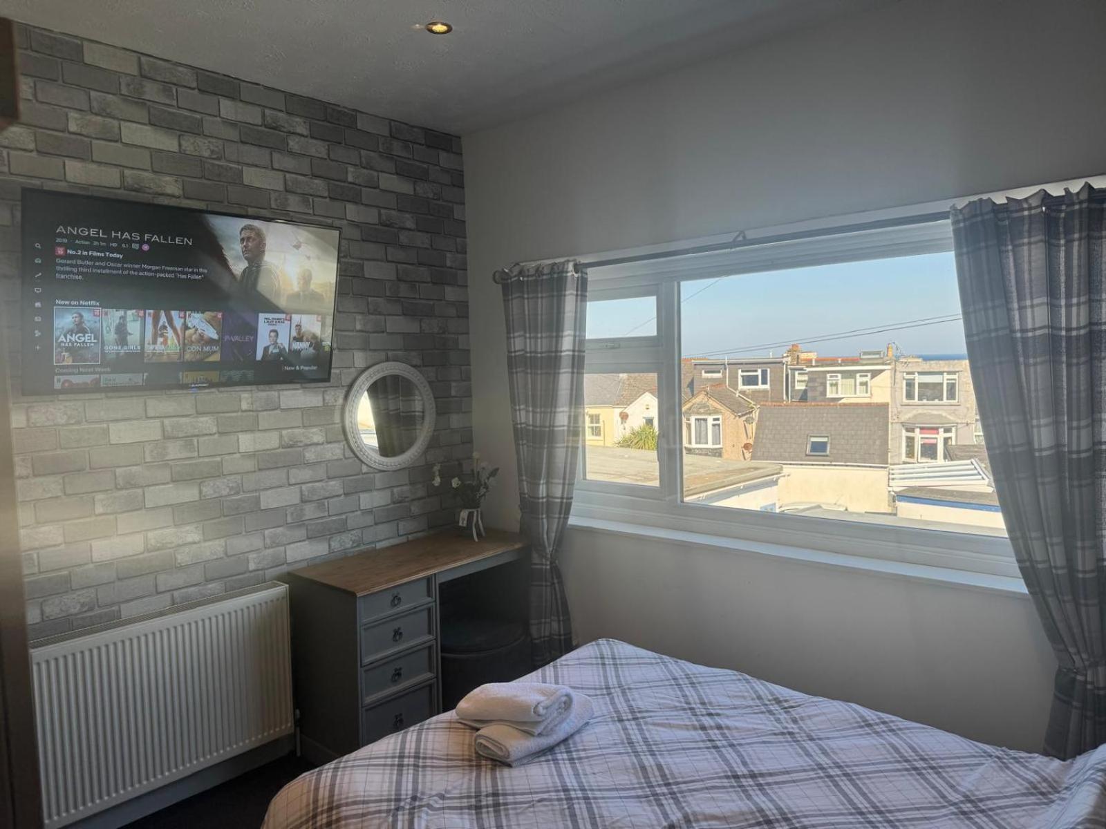 Shore Lodge New Quay Buitenkant foto