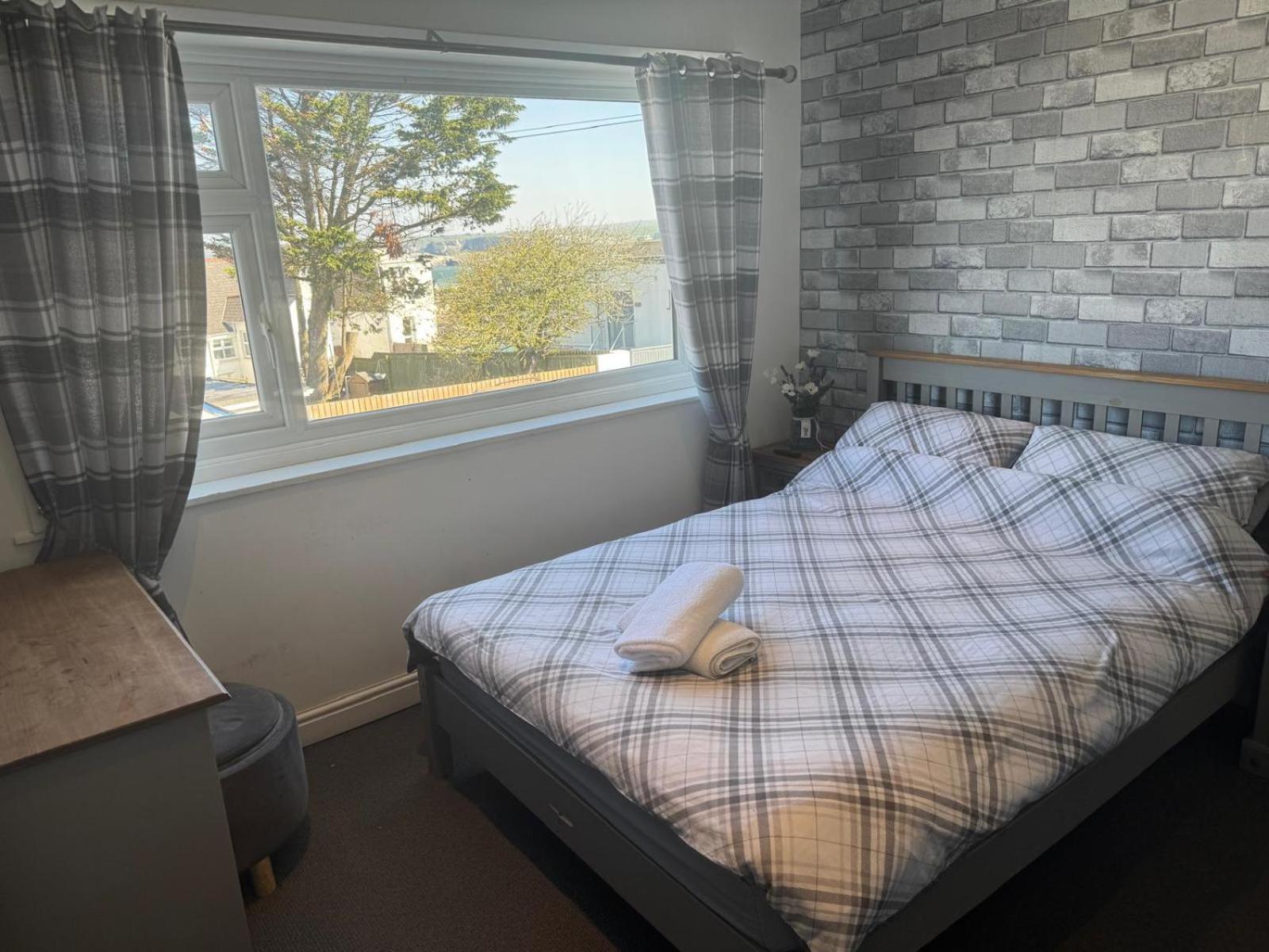 Shore Lodge New Quay Buitenkant foto