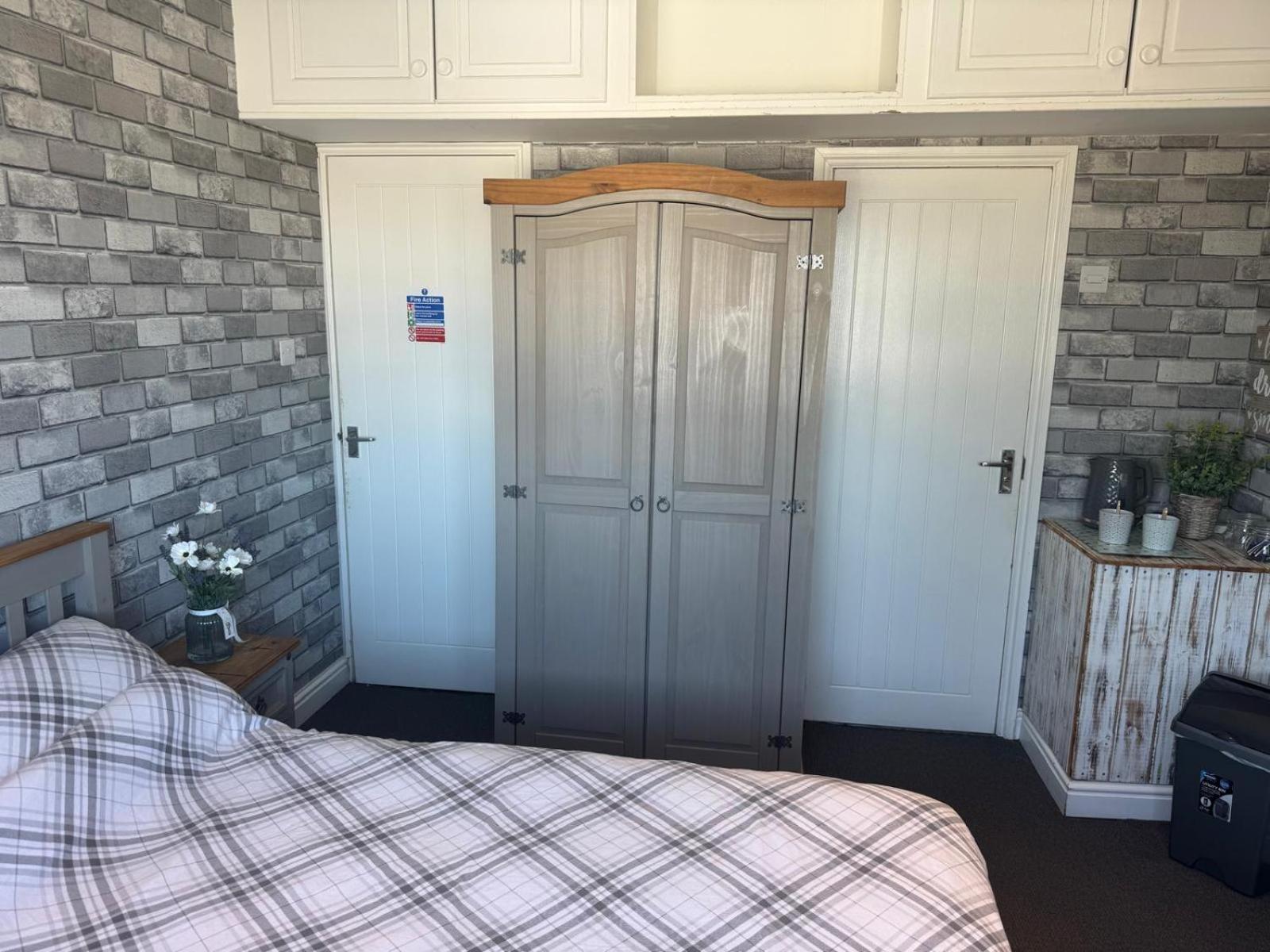 Shore Lodge New Quay Buitenkant foto