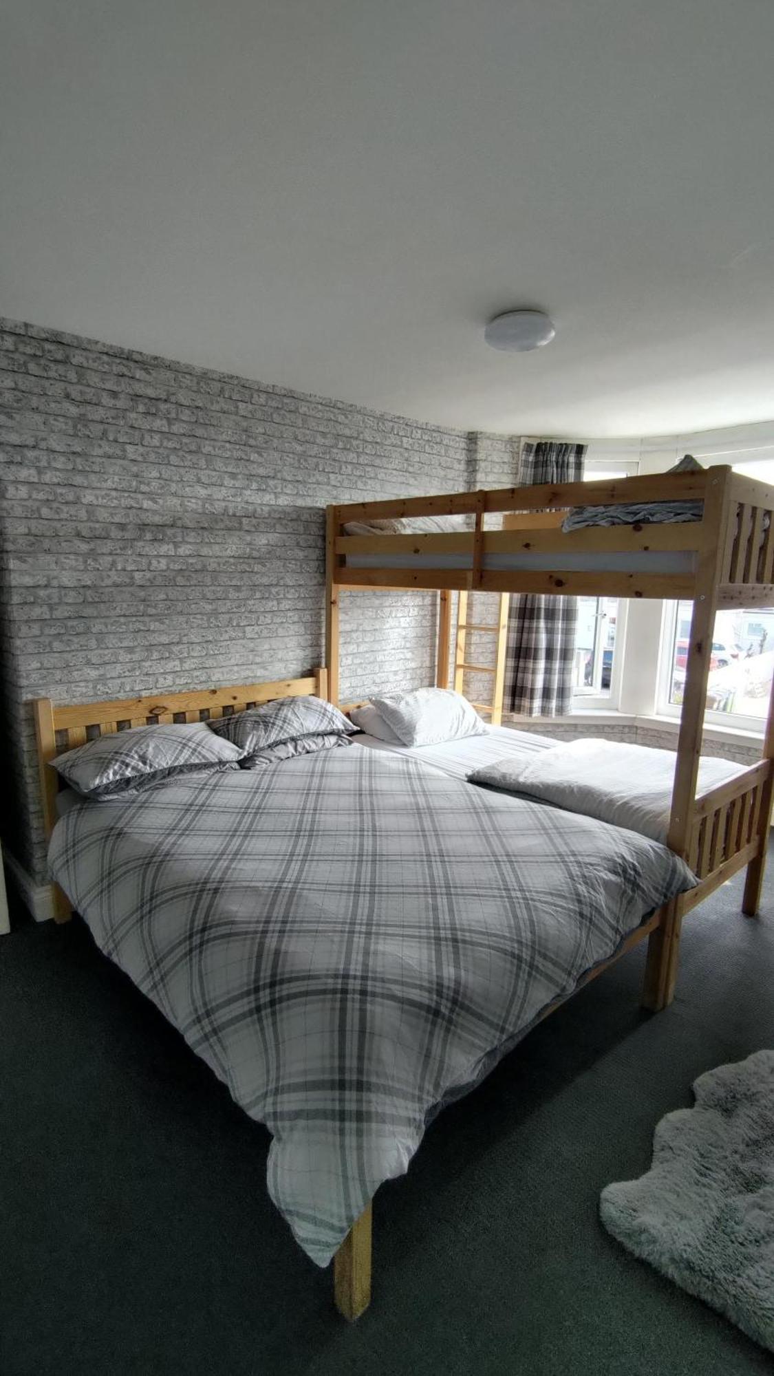 Shore Lodge New Quay Buitenkant foto